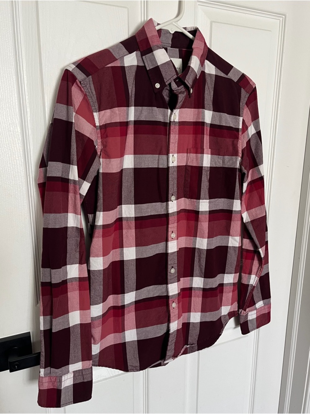 Men's XS American Eagle Button-Down Plaid Shirt - Burgundy & White